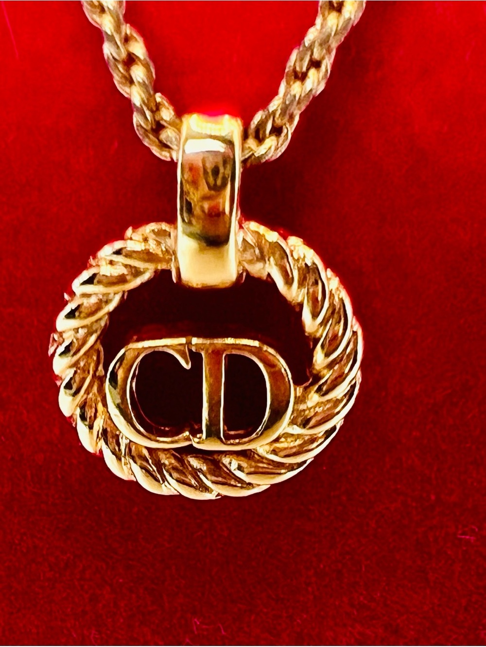Vintage Dior Gold Plate CD Logo Rope Circle Pendant Necklace 17.5”(extender) GUC